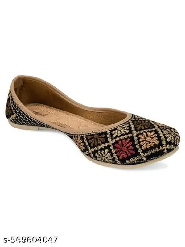 Black_Synthetic_Leather_Jutti_For_Women
