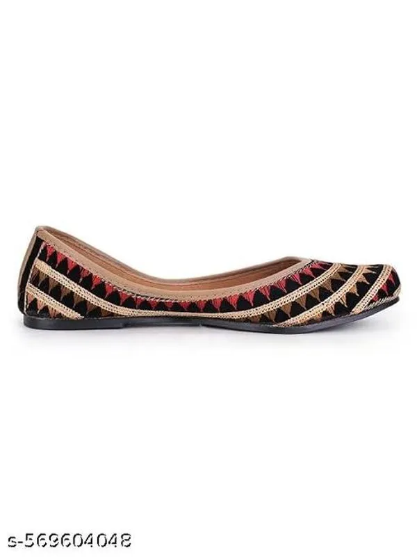 Black_Synthetic_Leather_Jutti_For_Women