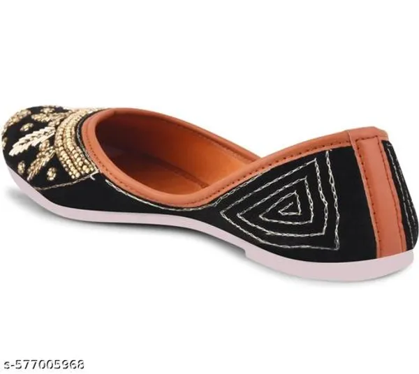 Black_Synthetic_Leather_Jutti_For_Women