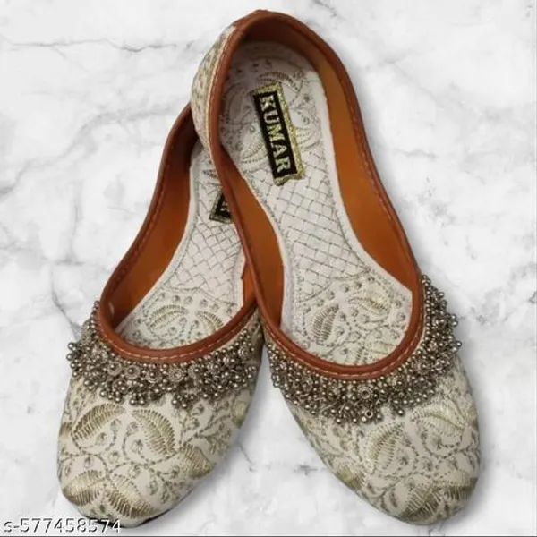 White_Synthetic_Leather_Jutti_For_Women