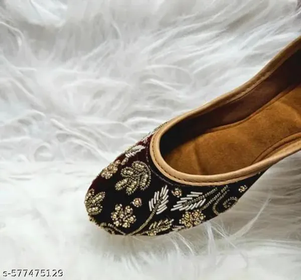 Maroon_Synthetic_Leather_Jutti_For_Women