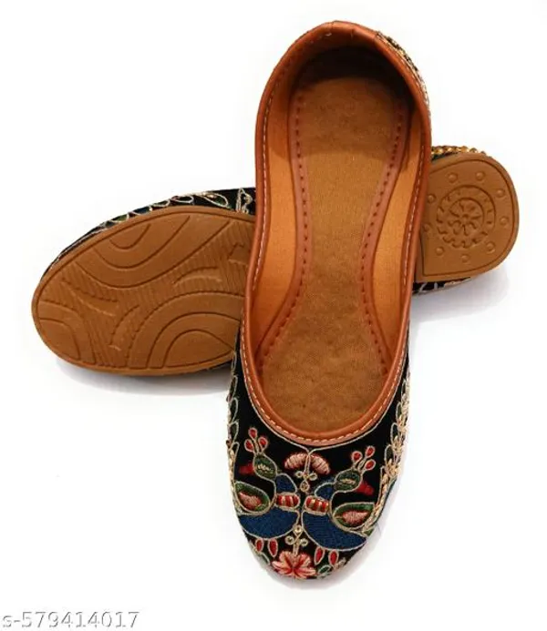 Black_Synthetic_Leather_Jutti_For_Women
