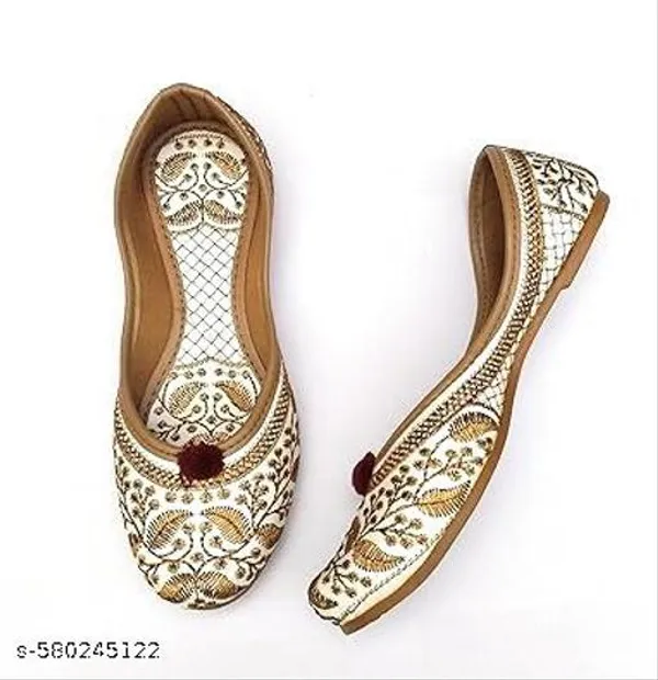 White_Synthetic_Leather_Jutti_For_Women
