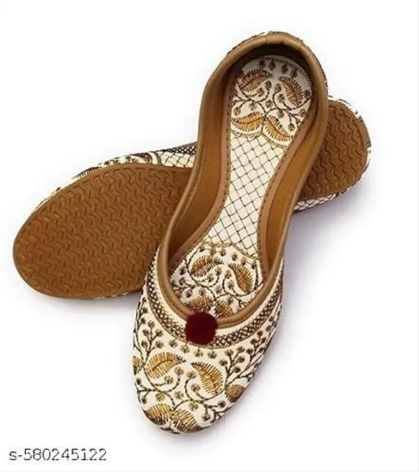 White_Synthetic_Leather_Jutti_For_Women