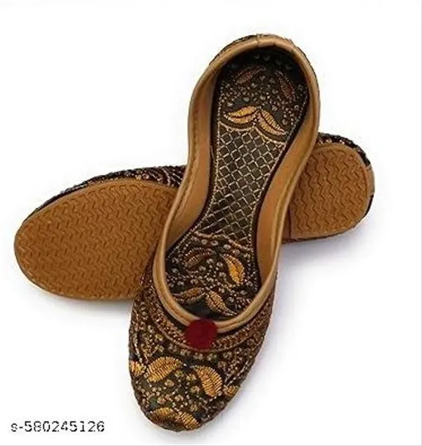 Black_Synthetic_Leather_Jutti_For_Women