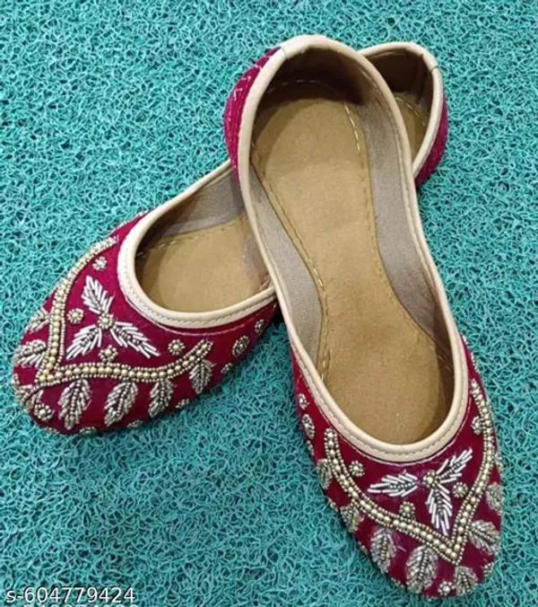 Pink_Synthetic_Leather_Jutti_For_Women