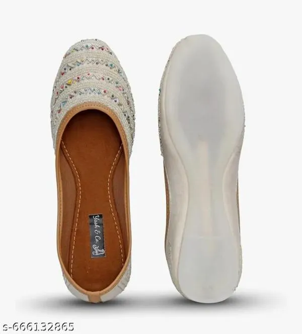 White_Synthetic_Leather_Jutti_For_Women
