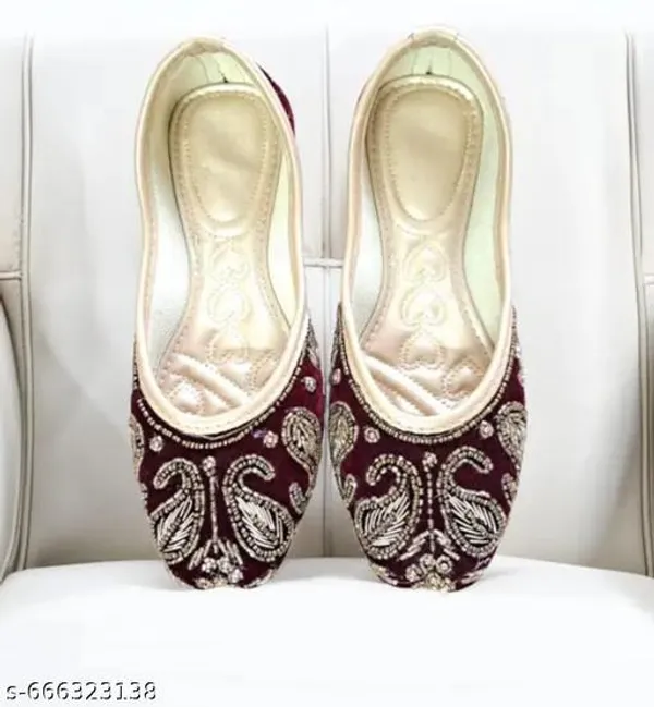 Green_Synthetic_Leather_Jutti_For_Women