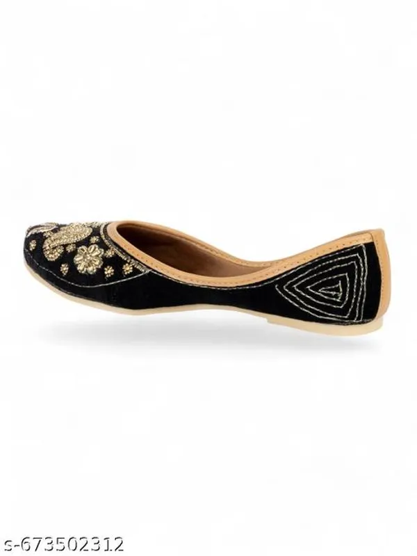 Black_Synthetic_Leather_Jutti_For_Women