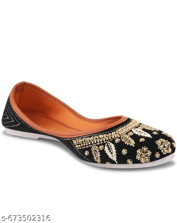 Black_Synthetic_Leather_Jutti_For_Women