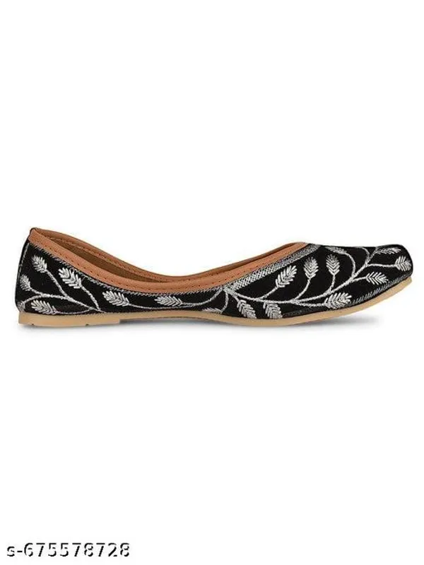 White_Synthetic_Leather_Jutti_For_Women