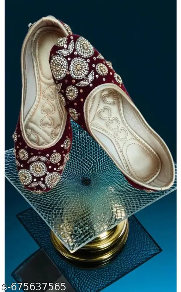 Maroon_Synthetic_Leather_Jutti_For_Women