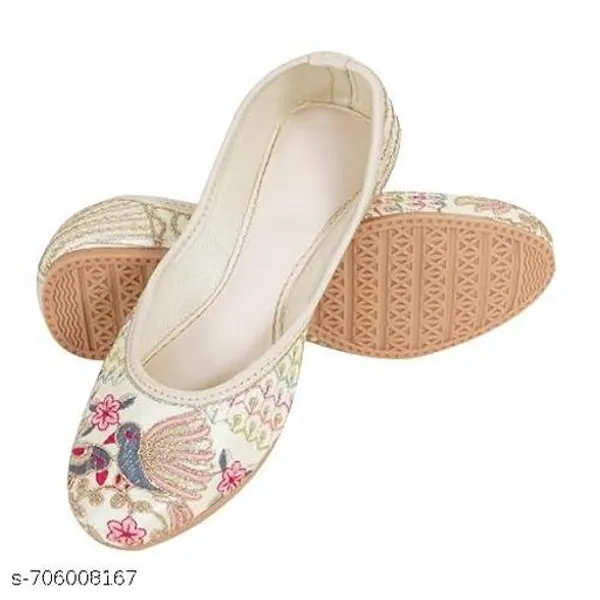 Cream_Synthetic_Leather_Jutti_For_Women