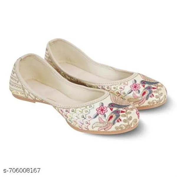 Cream_Synthetic_Leather_Jutti_For_Women