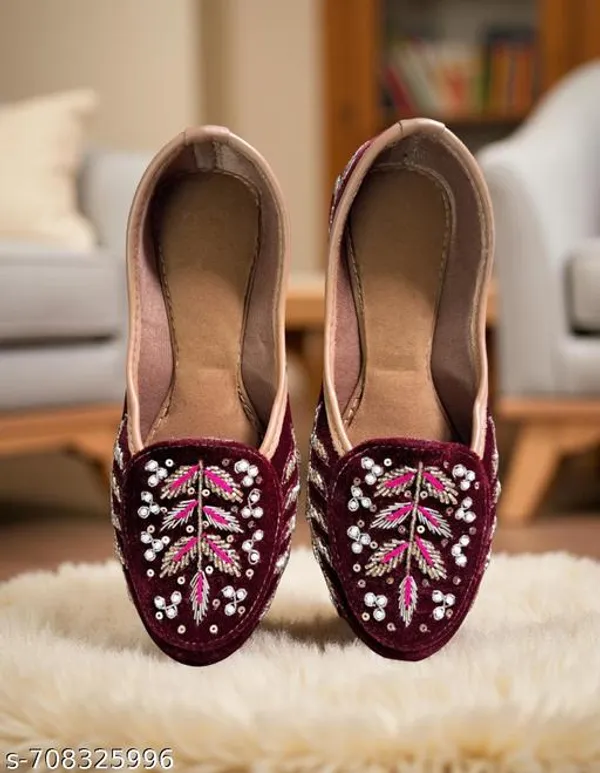 Maroon_Synthetic_Leather_Jutti_For_Women