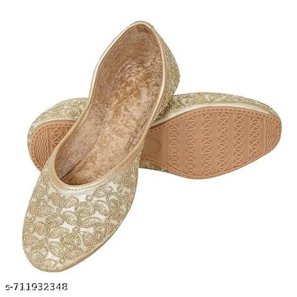 Golden_Synthetic_Leather_Jutti_For_Women