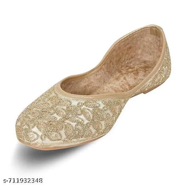 Golden_Synthetic_Leather_Jutti_For_Women