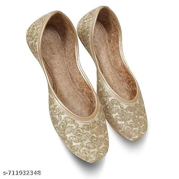 Golden_Synthetic_Leather_Jutti_For_Women