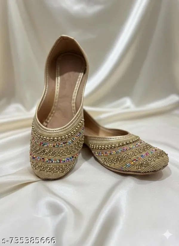 Golden_Synthetic_Leather_Jutti_For_Women