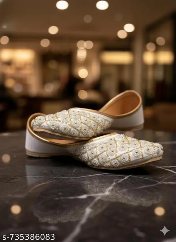 White_Synthetic_Leather_Jutti_For_Women