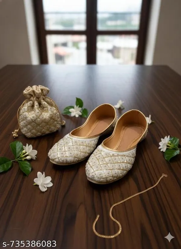 White_Synthetic_Leather_Jutti_For_Women