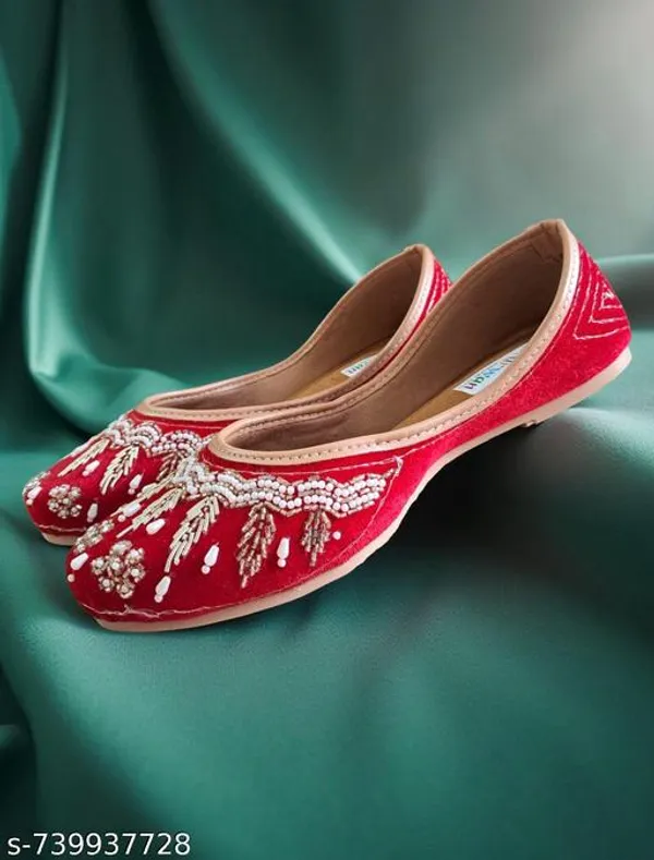 Red_Synthetic_Leather_Jutti_For_Women