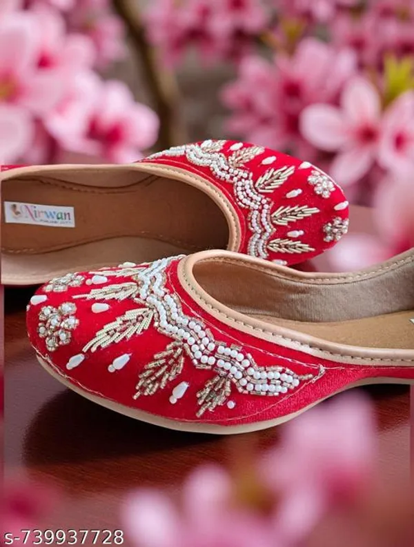 Red_Synthetic_Leather_Jutti_For_Women