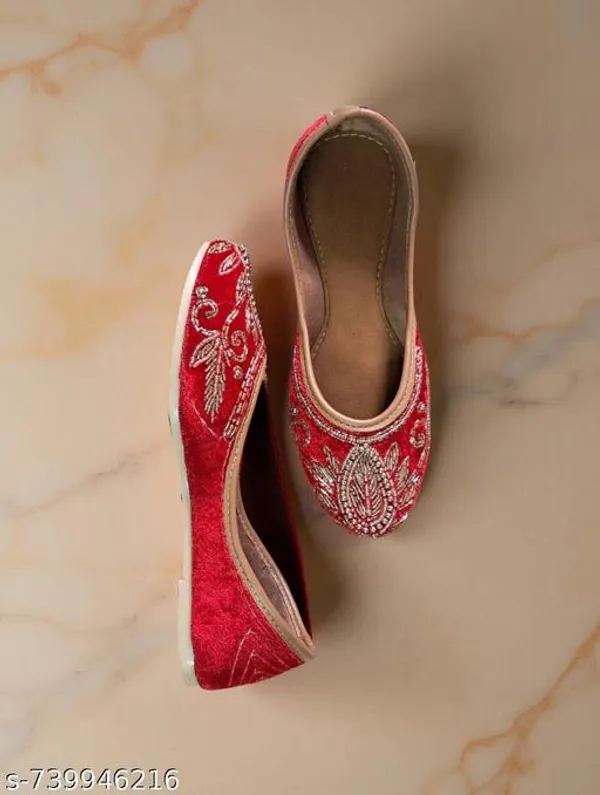 Red_Synthetic_Leather_Jutti_For_Women