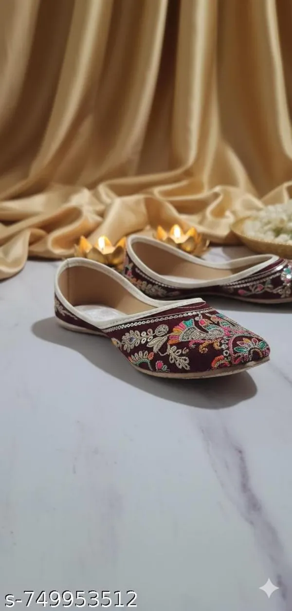 Maroon_Synthetic_Leather_Jutti_For_Women