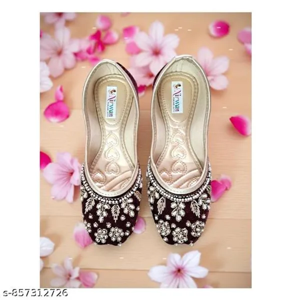 Maroon_Synthetic_Leather_Jutti_For_Women