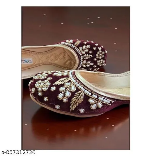 Maroon_Synthetic_Leather_Jutti_For_Women