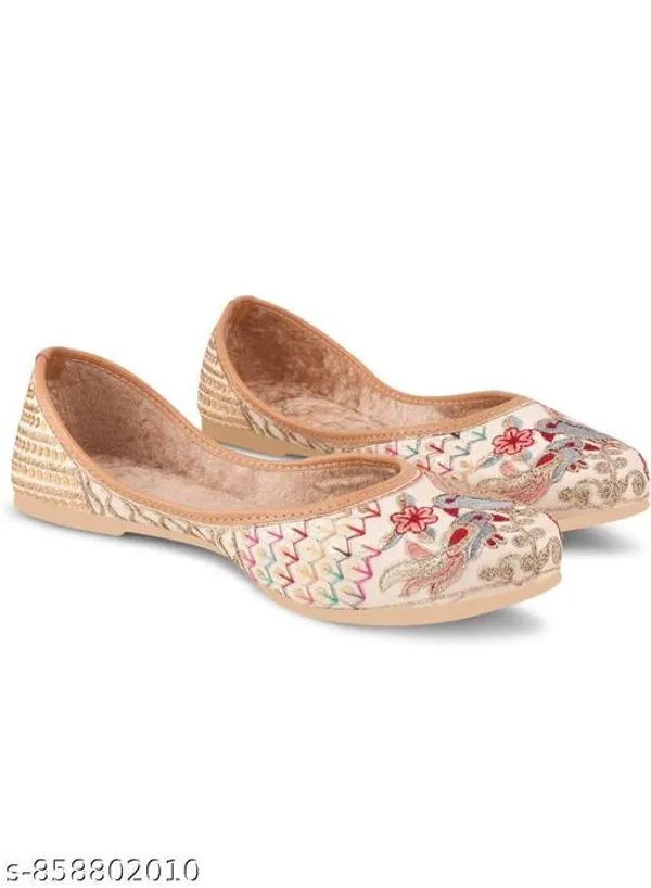 White_Synthetic_Leather_Jutti_For_Women