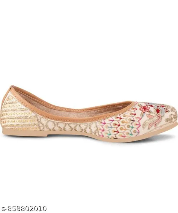 White_Synthetic_Leather_Jutti_For_Women