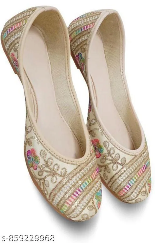 White_Synthetic_Leather_Jutti_For_Women