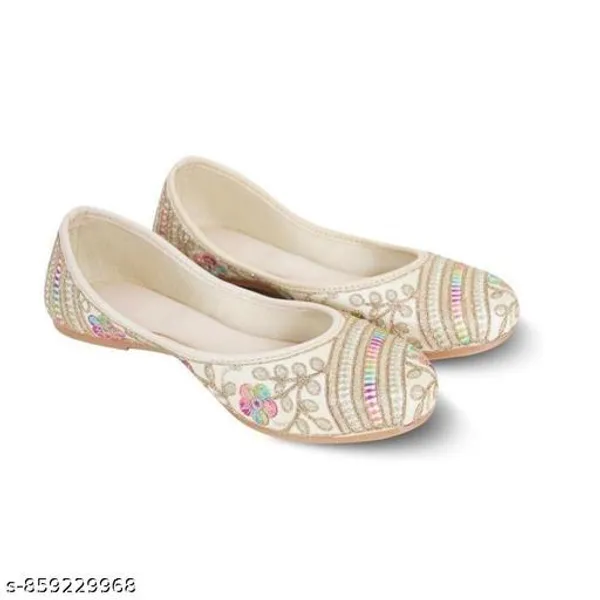 White_Synthetic_Leather_Jutti_For_Women