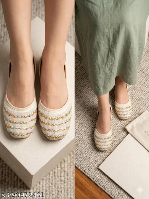 White_Synthetic_Leather_Jutti_For_Women