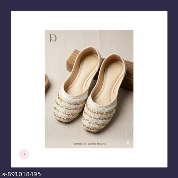White_Synthetic_Leather_Jutti_For_Women