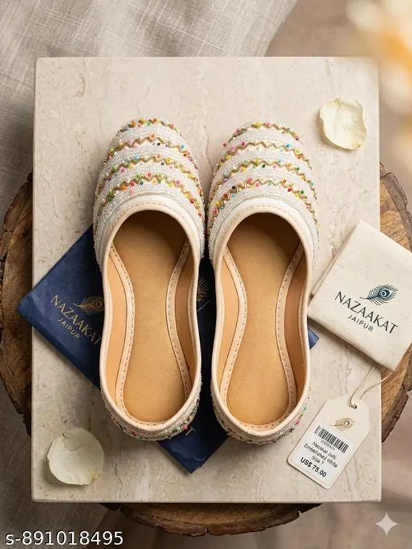White_Synthetic_Leather_Jutti_For_Women