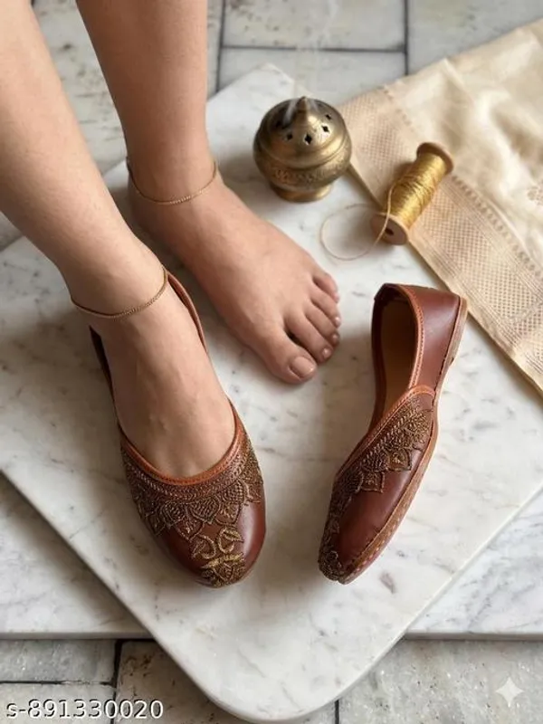 Brown_Synthetic_Leather_Jutti_For_Women