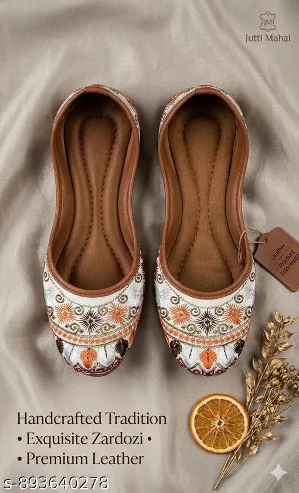 White_Synthetic_Leather_Jutti_For_Women