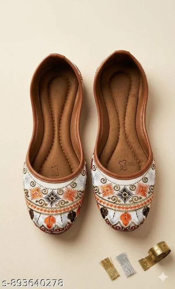 White_Synthetic_Leather_Jutti_For_Women