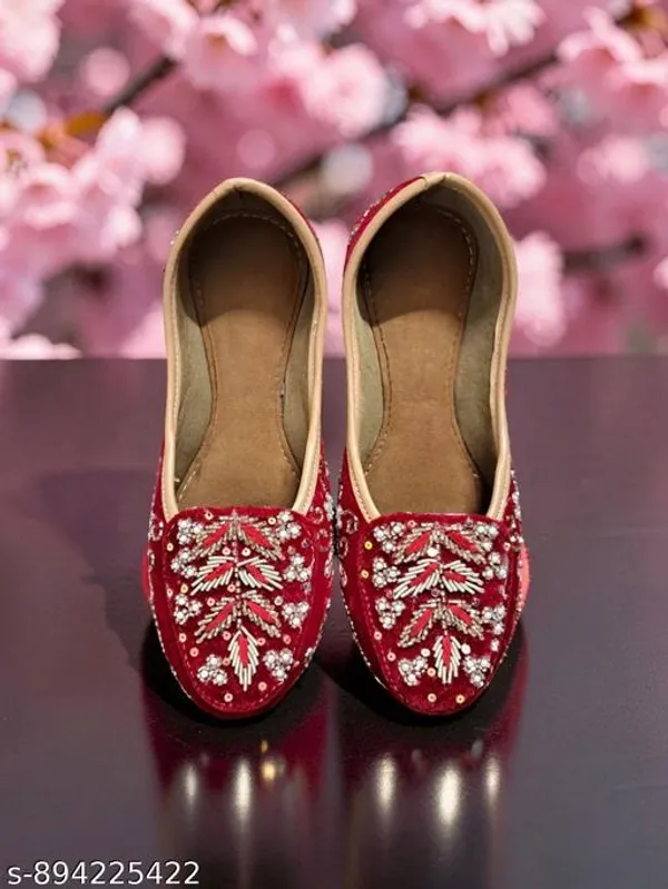 Red_Synthetic_Leather_Jutti_For_Women