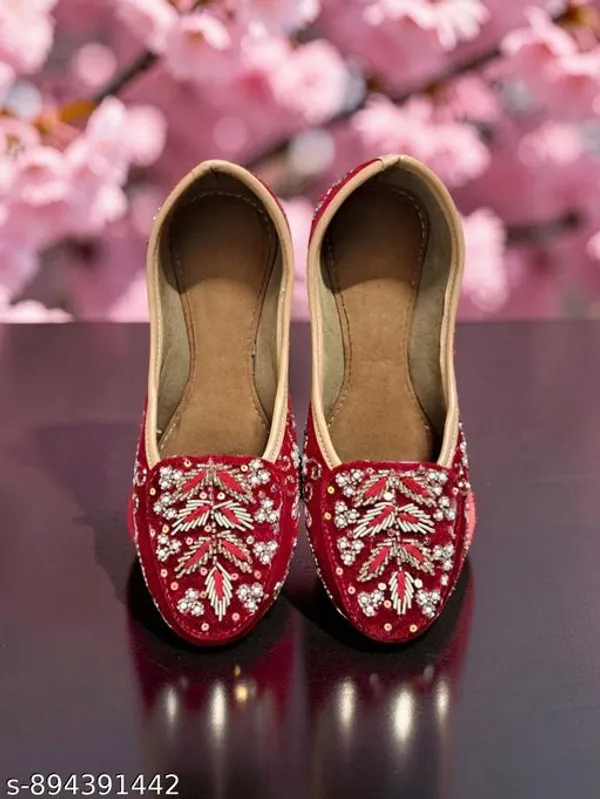 Red_Synthetic_Leather_Jutti_For_Women