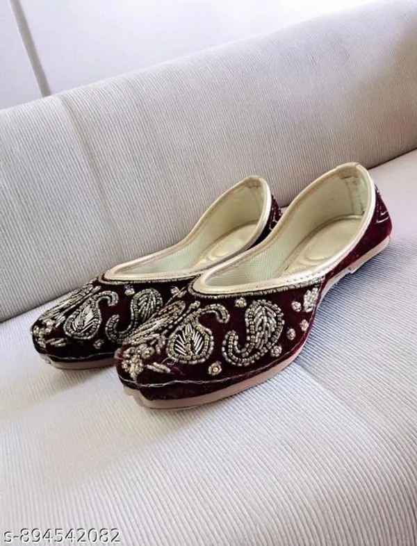 Maroon_Synthetic_Leather_Jutti_For_Women