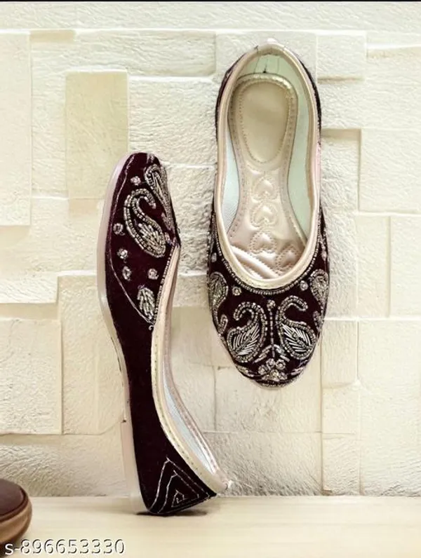 Maroon_Synthetic_Leather_Jutti_For_Women