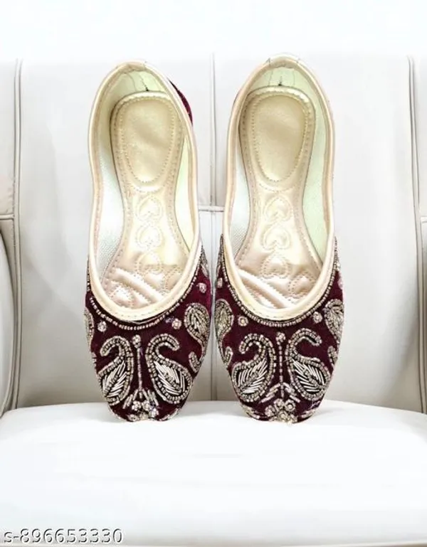 Maroon_Synthetic_Leather_Jutti_For_Women