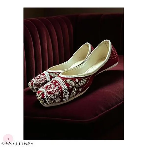 Red_Synthetic_Leather_Jutti_For_Women