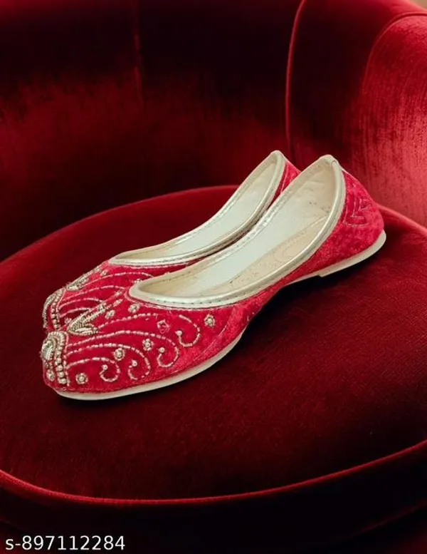 Red_Synthetic_Leather_Jutti_For_Women