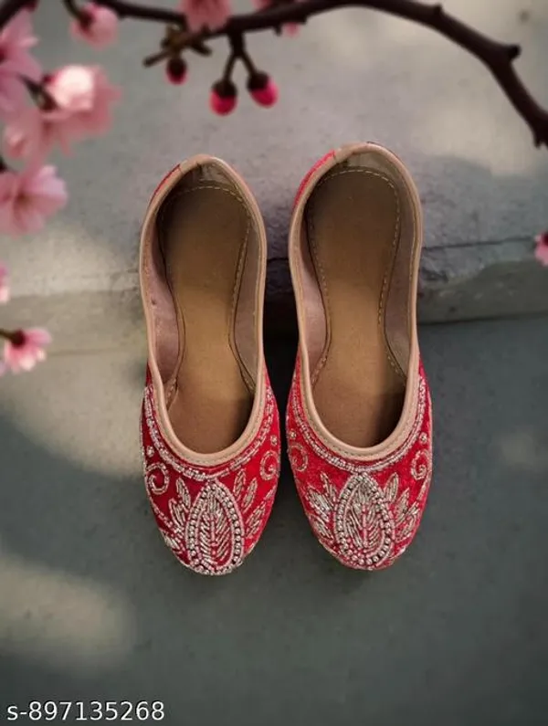 Red_Synthetic_Leather_Jutti_For_Women