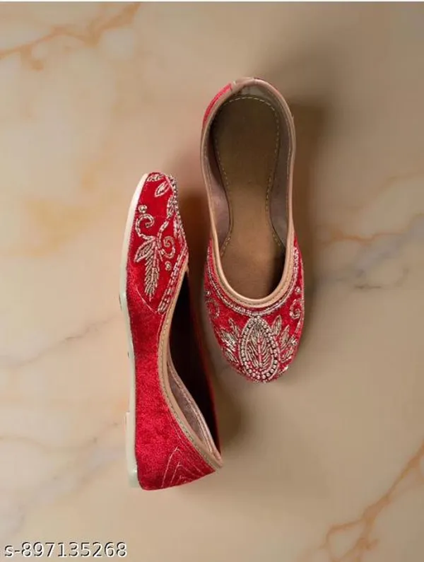 Red_Synthetic_Leather_Jutti_For_Women